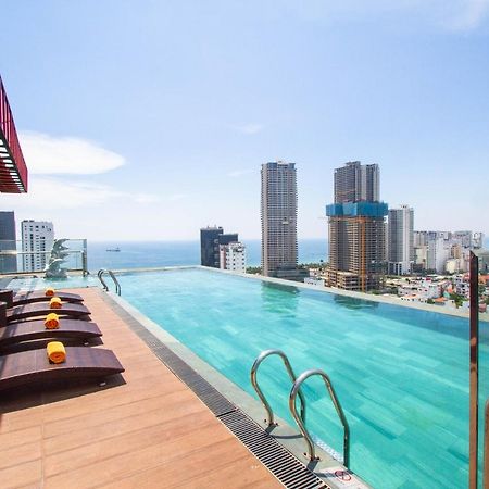 Cordial Grand Hotel Da Nang Beach - Infinity Rooftop Pool Exterior photo