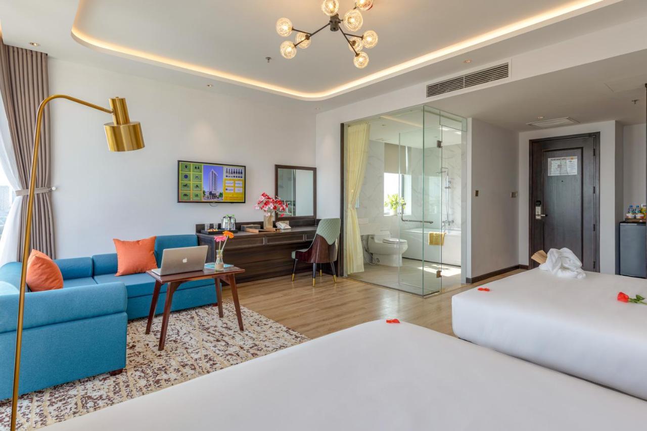 Cordial Grand Hotel Da Nang Beach - Infinity Rooftop Pool Exterior photo