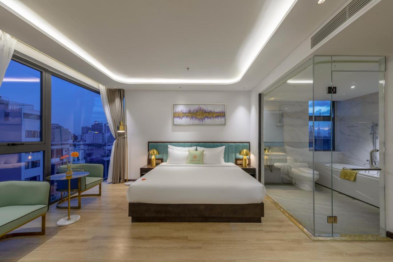 Cordial Grand Hotel Da Nang Beach - Infinity Rooftop Pool Exterior photo