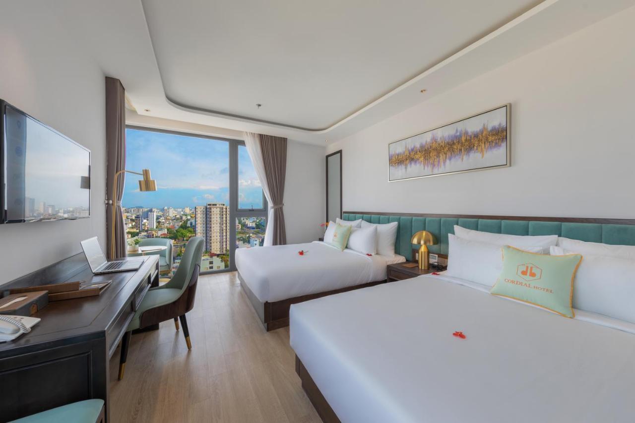 Cordial Grand Hotel Da Nang Beach - Infinity Rooftop Pool Exterior photo
