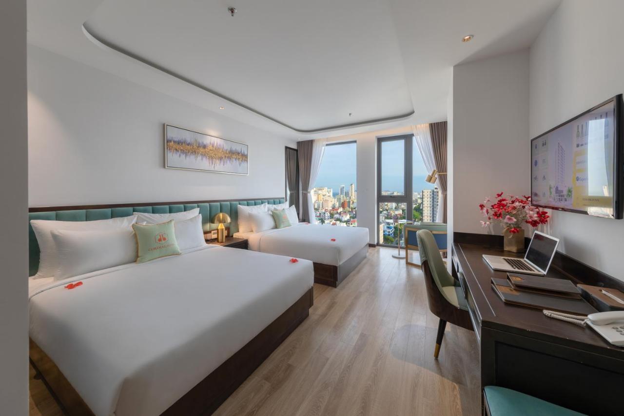 Cordial Grand Hotel Da Nang Beach - Infinity Rooftop Pool Exterior photo