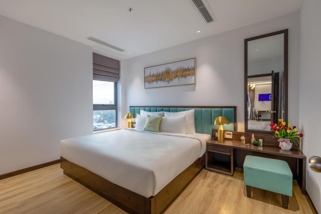 Cordial Grand Hotel Da Nang Beach - Infinity Rooftop Pool Exterior photo