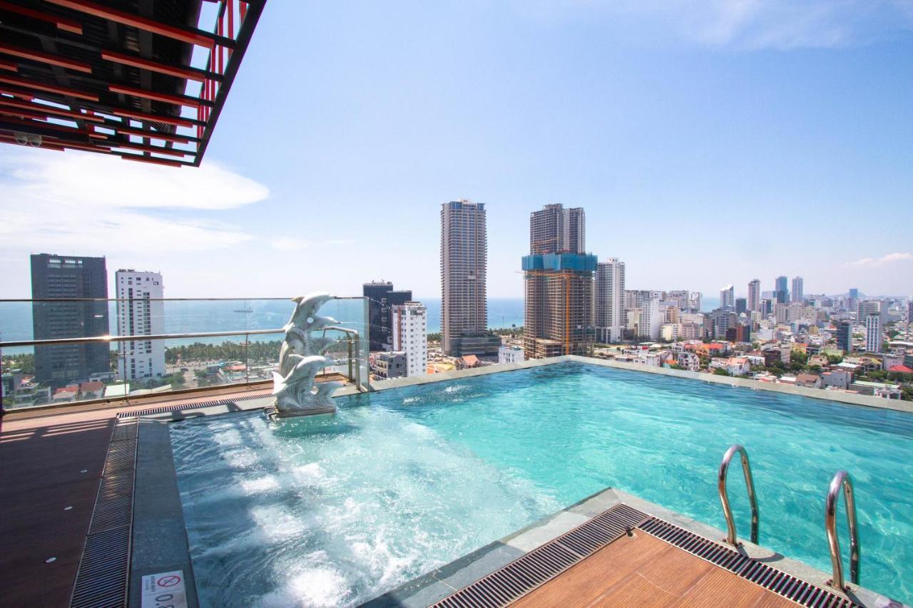 Cordial Grand Hotel Da Nang Beach - Infinity Rooftop Pool Exterior photo